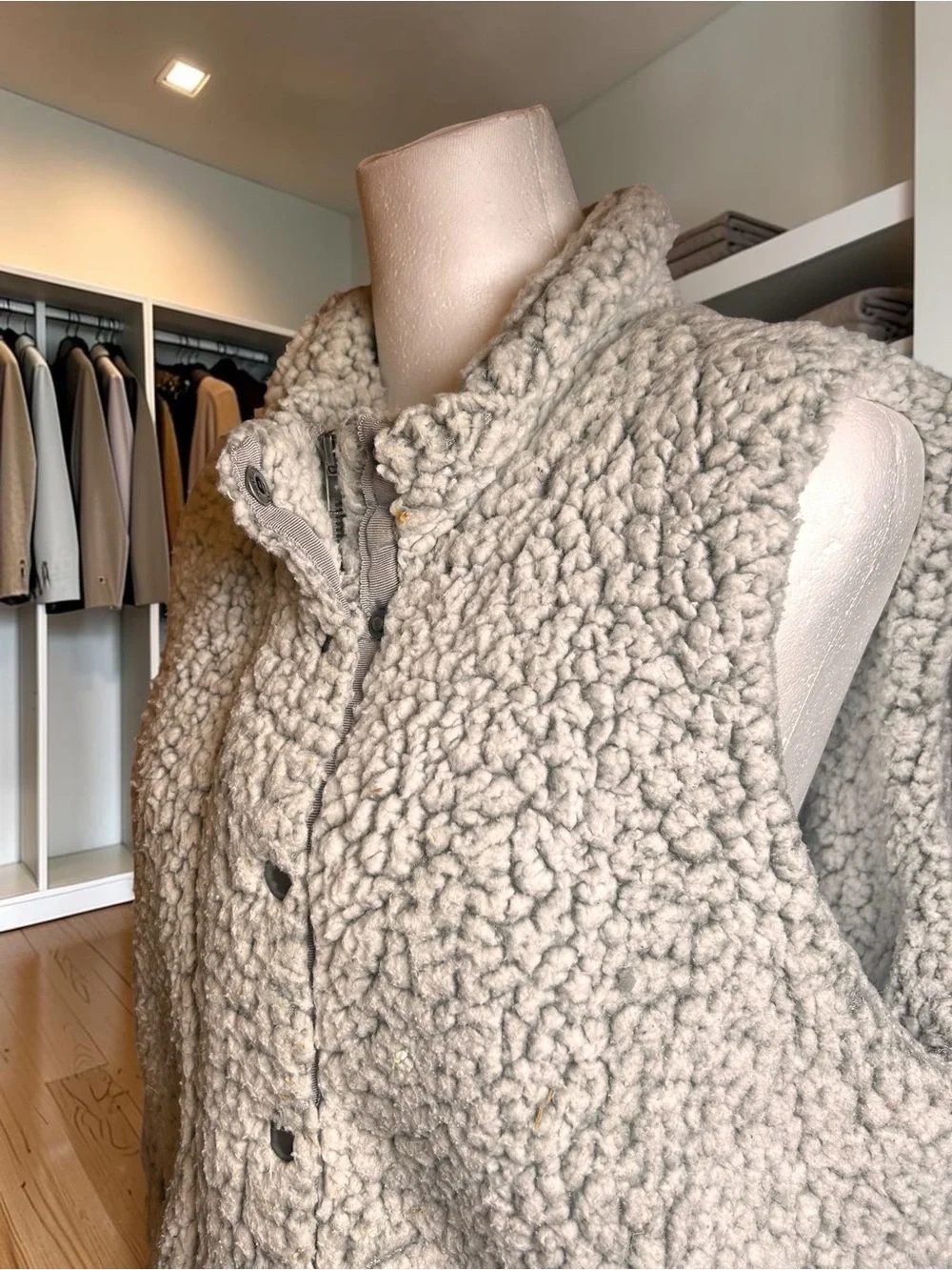 Thread & Supply Sherpa Vest Women's Medium Light Gray Cream